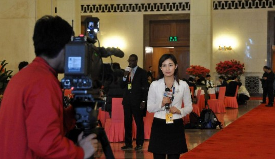 “中文才是世界上最偉大的文案,沒有之一!” “中文才是世界上最偉大的文案,沒有之一!”