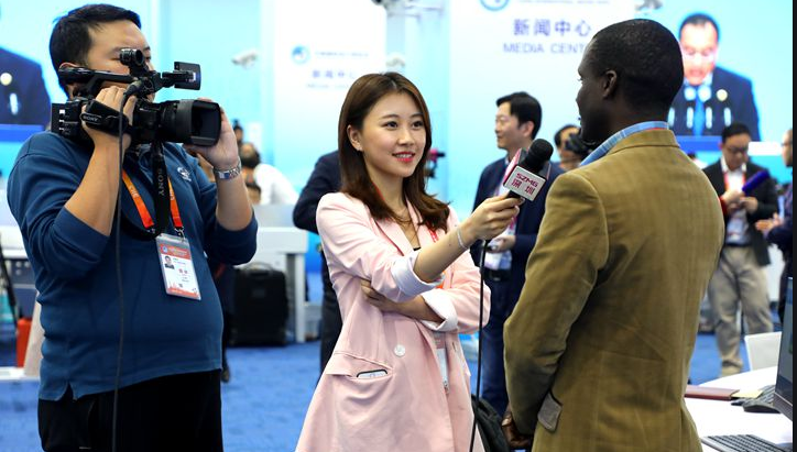 “知青追隨“祖國(guó)最需要”五個(gè)大字,義不容辭的上山下鄉(xiāng)” “知青追隨“祖國(guó)最需要”五個(gè)大字,義不容辭的上山下鄉(xiāng)”