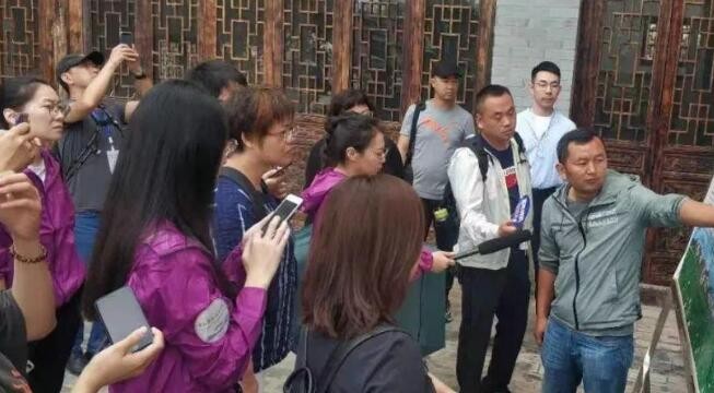 “媒體公布薄熙來1975年致李丹宇的情書(全文)” “媒體公布薄熙來1975年致李丹宇的情書(全文)”